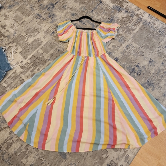 Torrid Midi Challis Off-Shoulder Dress Rainbow Stripe Stretch Size 0 Lrg pockets - Picture 4 of 16